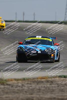 media/Jun-01-2025-PCA Golden Gate (Sun) [[9e4b10205a]]/Club Race/Race (Outside Grapevine)/